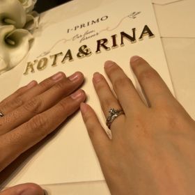 【アイプリモ(I-PRIMO)の口コミ】 結婚指輪は、二色のものを探していて、色の組み合わせや輝きが気に入りま…