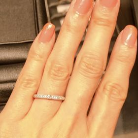 【エクセルコダイヤモンド(EXELCO DIAMOND)の口コミ】 【指輪のデザイン・テイスト・素材について】可愛らしい、エレガントとい…
