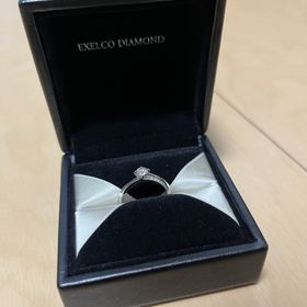 【エクセルコダイヤモンド(EXELCO DIAMOND)の口コミ】 指輪のデザインはシンプルだけどちょっと生えるような感じが良かったので…