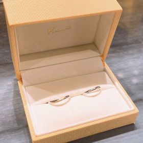 【ケイウノ ブライダル(K.UNO BRIDAL)の口コミ】 最初は既製品で検討していましたが、見ていく中でオーダーメイドのデザイ…