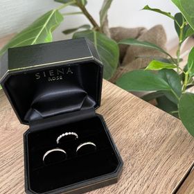 【SIENAROSE(シエナロゼ)の口コミ】 もともとシエナさんのファッションリングが好きで、結婚指輪はシエナさん…