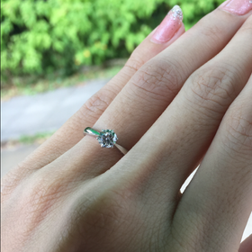 【WATANABE / 卸商社直営　渡辺の口コミ】 ダイアの大きさと品質で選びました。卸店ならではの価格で、ブランド店で…