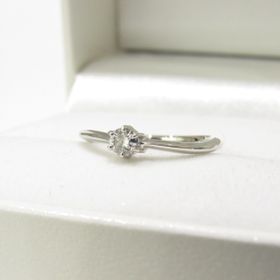 【輪-RIN-の口コミ】 以前結婚した時に結婚指輪を購入させて頂いた時に、お店の雰囲気もスタッ…