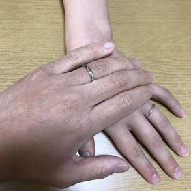 【銀座ダイヤモンドシライシの口コミ】 嬉しくていつも眺めています。
シンプルなデザインがお気に入りです。
内…