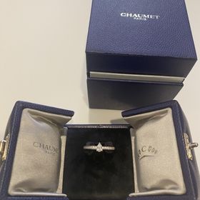 【ショーメ(CHAUMET)の口コミ】 人と被らないということが前提で店舗選びを行い、その中でも渡したいデザ…