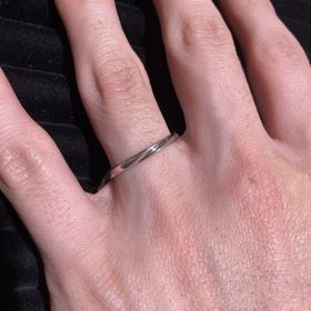 【TRECENTI(トレセンテ)の口コミ】 内側の内甲丸加工が引っかかりがなくつけやすくて大変良かったです。
シン…