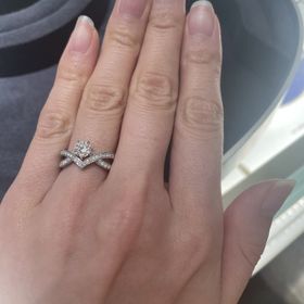 【ショーメ(CHAUMET)の口コミ】 ジョゼフィーヌシリーズの中でも、特にデザインが気に入りました。10ブラ…