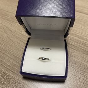 【俄(にわか)の口コミ】 形がとても好みで、着け心地もすごく良いです。
単衣は着物の襟もとをデザ…