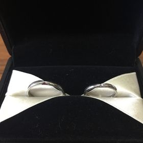 【エクセルコダイヤモンド(EXELCO DIAMOND)の口コミ】 ミル打のリングを探しており、何軒か見ましたが、1番気に入りましたので購…