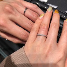 【エクセルコダイヤモンド(EXELCO DIAMOND)の口コミ】 ハーフエタニティをたくさん試着させていただきました。ダイヤの光加減の…