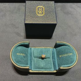 【ハリー・ウィンストン(Harry Winston)の口コミ】 ちゃんとした指輪を購入するのが初めてでサイズもわからず伺いました。事…