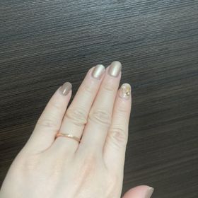 【THE KISS(ザ・キッス)】の口コミ デザインと価格。一般的に婚約指輪と言われて想像されるような高額なもので...