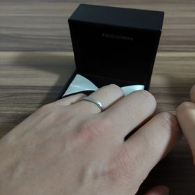 【エクセルコダイヤモンド(EXELCO DIAMOND)の口コミ】 ウェーブのデザインをもともと検討しており、何個か紹介してもらった中か…