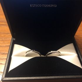 【エクセルコダイヤモンド(EXELCO DIAMOND)の口コミ】 ダイヤの数やデザインがとても理想でした。メンズの指輪にはブラックダイ…