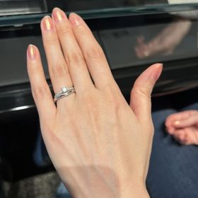 【エクセルコダイヤモンド(EXELCO DIAMOND)の口コミ】 婚約指輪をエクセルコダイヤモンドのもので頂き、普段から婚約指輪と結婚…