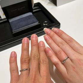 【ラザール ダイヤモンド(LAZARE DIAMOND)の口コミ】 他のブランドの指輪もつけましたが、こちらをつけたときのトキメキが最後…