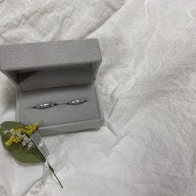 【mina.jewelry(ミナジュエリー)の口コミ】 既成の指輪もいくつも拝見してきましたが、なかなかしっくりとくる指輪に…