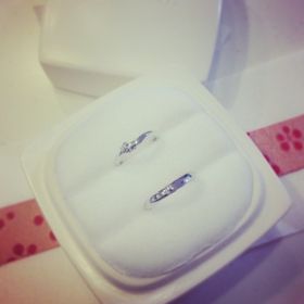 【俄(にわか)の口コミ】 固い絆をイメージしたという、他にはない結び目のデザインに一目惚れし、…