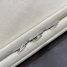 【TRECENTI(トレセンテ)の口コミ】 トレセンテさんこだわりの付け心地が決め手です。内側にもプラチナを足し…