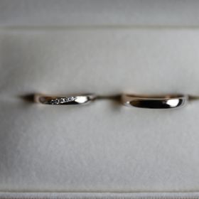 【ケイウノ ブライダル(K.UNO BRIDAL)の口コミ】 派手になりすぎず、シンプルだけど何処か他と違う指輪が欲しくて探してい…