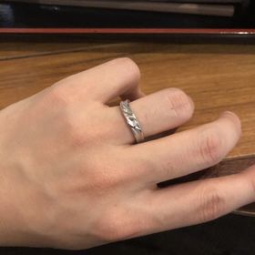 【ケイウノ ブライダル(K.UNO BRIDAL)の口コミ】 オーダーメイドができて全て好みに作ってくれる点。
男女で異なるデザイン…