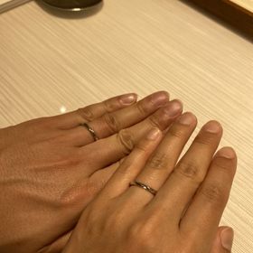 【TRECENTI(トレセンテ)の口コミ】 トレセンテは友人の勧めできました。
つけてみると肌にスッと馴染む感覚が…