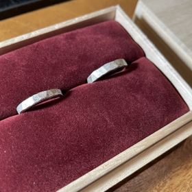 【ichi(イチ)の口コミ】 既存のリングだとなかなかないデザインで、自分達が納得のいくデザインを…