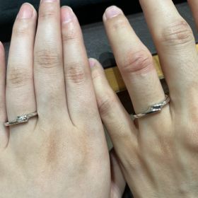 【TRECENTI(トレセンテ)の口コミ】 センターのデザインが個性的だけど、指に嵌めてみたら違和感が無くつける…