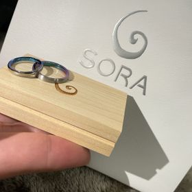 【SORA(ソラ)の口コミ】 他の人と被らない指輪にしたいと言う願いが叶うからです。もちろんブラン…