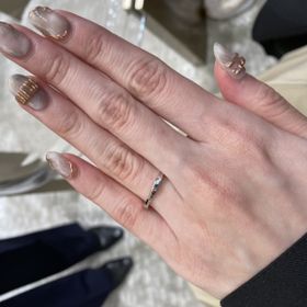 【グラフ(GRAFF)の口コミ】 グラフのスパイラルリングです。素材はホワイトゴールドです。どの角度か…