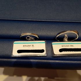 【銀座ダイヤモンドシライシの口コミ】 夫の指輪は、指につけたときに細く少しウェーブしたデザインが好みでした…