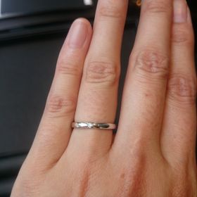 【エクセルコダイヤモンド(EXELCO DIAMOND)の口コミ】 ふだん指輪を二人とも身につけることが無かったため、結婚指輪のデザイン…