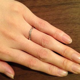 【ケイウノ ブライダル(K.UNO BRIDAL)の口コミ】 婚約指輪と同じケイ・ウノにて、オーダーメイドで作っていただきました。
…