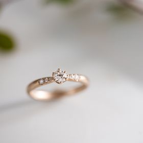 【Cayof(カヨフ)の口コミ】 初回の打ち合わせ時に丁寧に素材から、加工の方法まで説明していただき、…