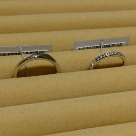 【TRECENTI(トレセンテ)の口コミ】 指輪のデザインが、メンズ・ウィメンズ問わず豊富だった。指輪の中の筒が…