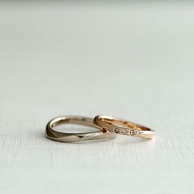 【atelier CraM(アトリエ クラム)の口コミ】 セミオーダーで、ウェーブの形は揃えました。色はピンクゴールドとブラウ…