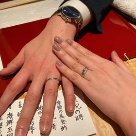 【YUKIZAKI BRIDAL(ユキザキブライダル)の口コミ】 キラキラしている面とキラキラしていない面（マットの面）があり、TPOに応…