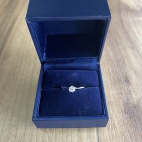 【銀座ダイヤモンドシライシの口コミ】 彼女の明確な指輪のサイズがわからずに悩んでいた時に、銀座ダイヤモンド…