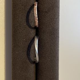 【Princess Bijou(プリンセス・ビジュー)の口コミ】 ハワイアンテイストの指輪を探していましたが、どうしても彫りがあると太…