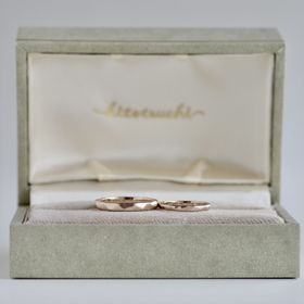 【hitotsuchi(ヒトツチ)の口コミ】 結婚指輪だったので、どこでも手に入るようなものではなく、1点ものが良か…