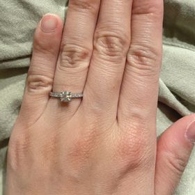 【宝寿堂(ほうじゅどう)の口コミ】 初めはダイヤ１つだけのリングの予定でしたが、色々なデザインを紹介して…