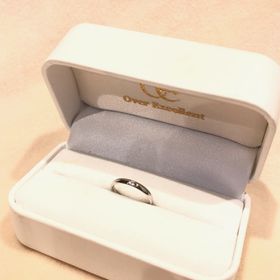 【Over Excellent(オーバーエクセレント)の口コミ】 いくつか候補があり悩みましたが店員さんのアドバイスで、シンプルで小さ…