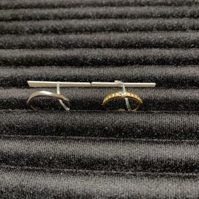 【TRECENTI(トレセンテ)の口コミ】 他には無いデザインでとても綺麗でした。ダイヤがとても綺麗なのと、独自…