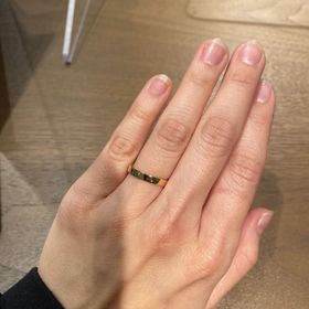 【GEORG JENSEN(ジョージジェンセン)】の口コミ リングの厚みがとても薄く平たい作りになっているため、着用している実感が...