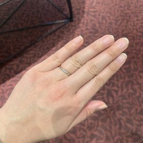 【ケイウノ ブライダル(K.UNO BRIDAL)の口コミ】 プラチナとピンクゴールドが両方入っているデザインで、全てプラチナにし…