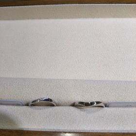 【TRECENTI(トレセンテ)の口コミ】 デザインがとても豊富でまた同じ種類でも違うデザインや2人の要望の指輪を…