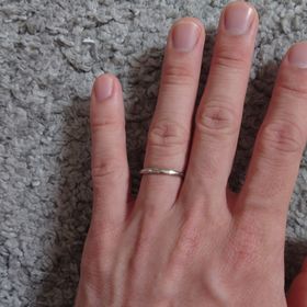 【銀座ダイヤモンドシライシの口コミ】 色んな店舗を回った末行き着いたのは有名ブランドというネームバリュー。…