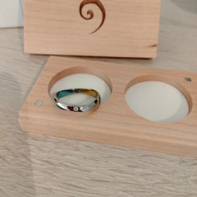 【SORA(ソラ)の口コミ】 特徴的なカラーに旦那が一目惚れしました。
私はもともと、細めのハーフエ…