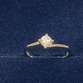 【HOSHI no SUNA 星の砂(ほしのすな)の口コミ】 とにかくシンプルで飽きのこないデザインの指輪を探していました。
そんな…