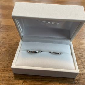 【CRAFY(クラフィ)の口コミ】 はじめは婚約指輪を買ってもらったところでの購入を考えていましたが、気…